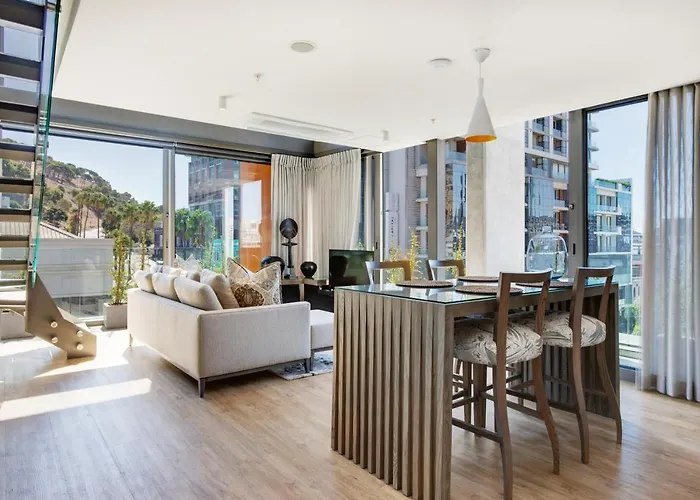 Always-Power Luxury De Waterkant Loft Retreat