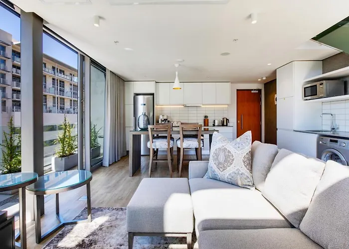 Always-Power Luxury De Waterkant Loft Retreat